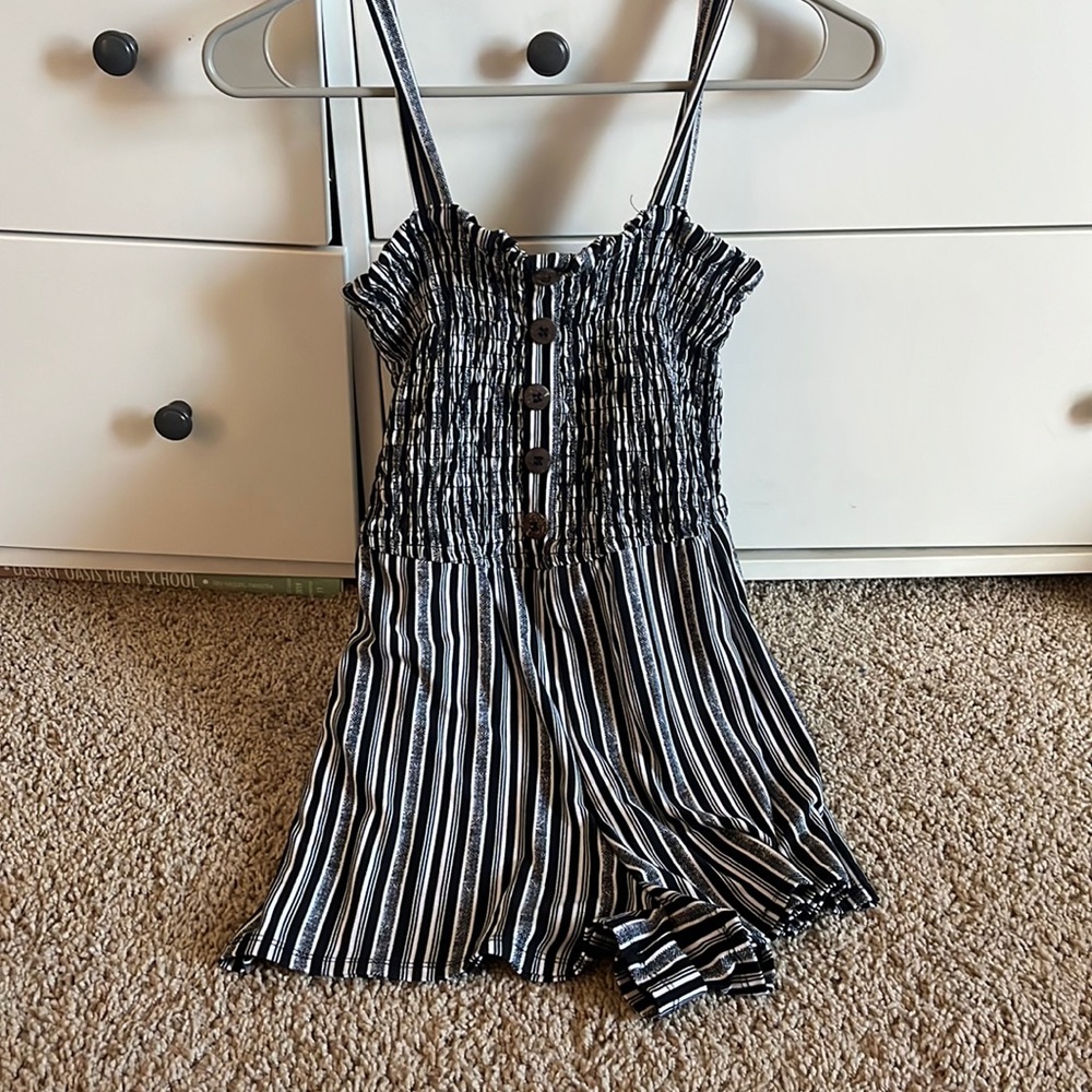 SMALL WOMANS STRETCHY STRIPPED ROMPER